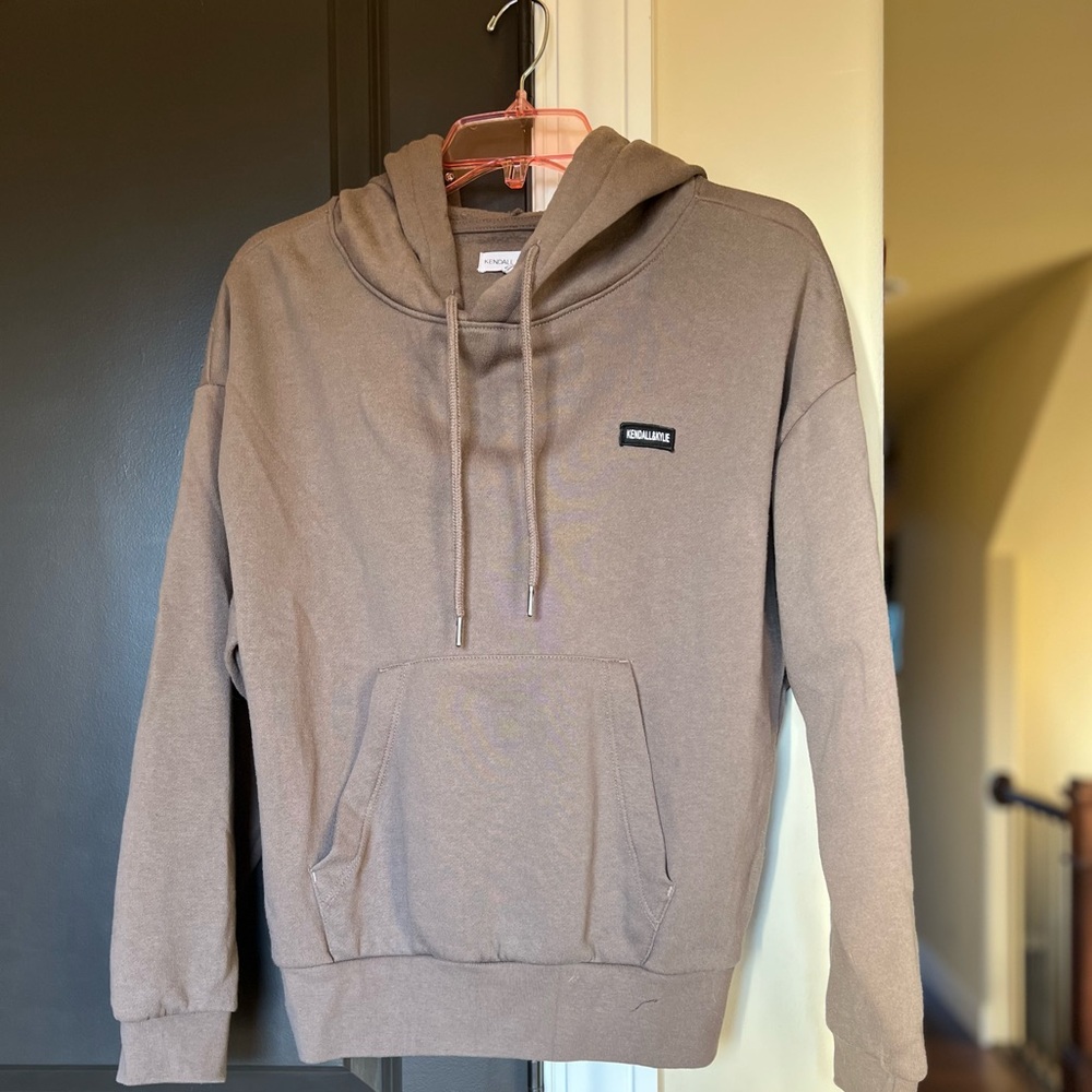 𝗞𝗲𝗻𝗱𝗮𝗹𝗹 & 𝗞𝘆𝗹𝗶𝗲 Brown Hooded Sweatshirt Size Large